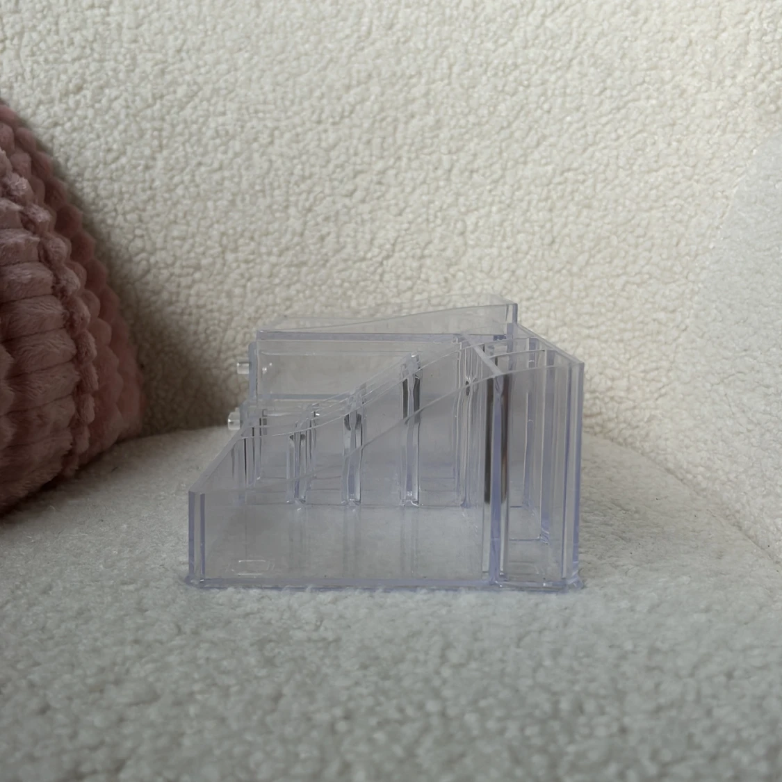 Transparent sminkförvaring med lådor - 2