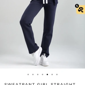 Russemerch Byxor - Ett par skit trendiga och snygga mjukisar det är i storlek S long leg, alltså för folk med längre ben. Köpte dem i måndags 