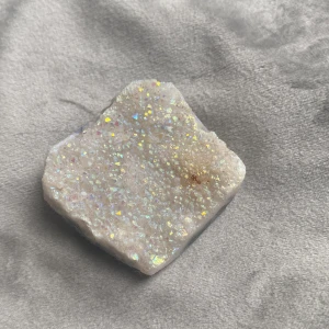 Angel aura kristall cluster - Jätte fin angelit kristall orginalt köpt från mandala butik för 200kr⭐️