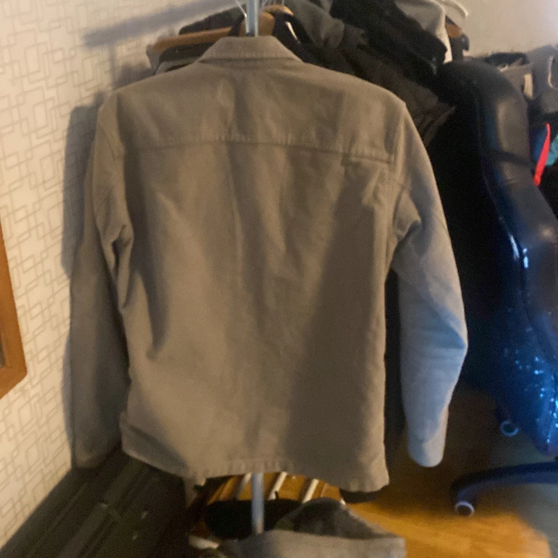 Grön overshirt och nudie jeans bundle.