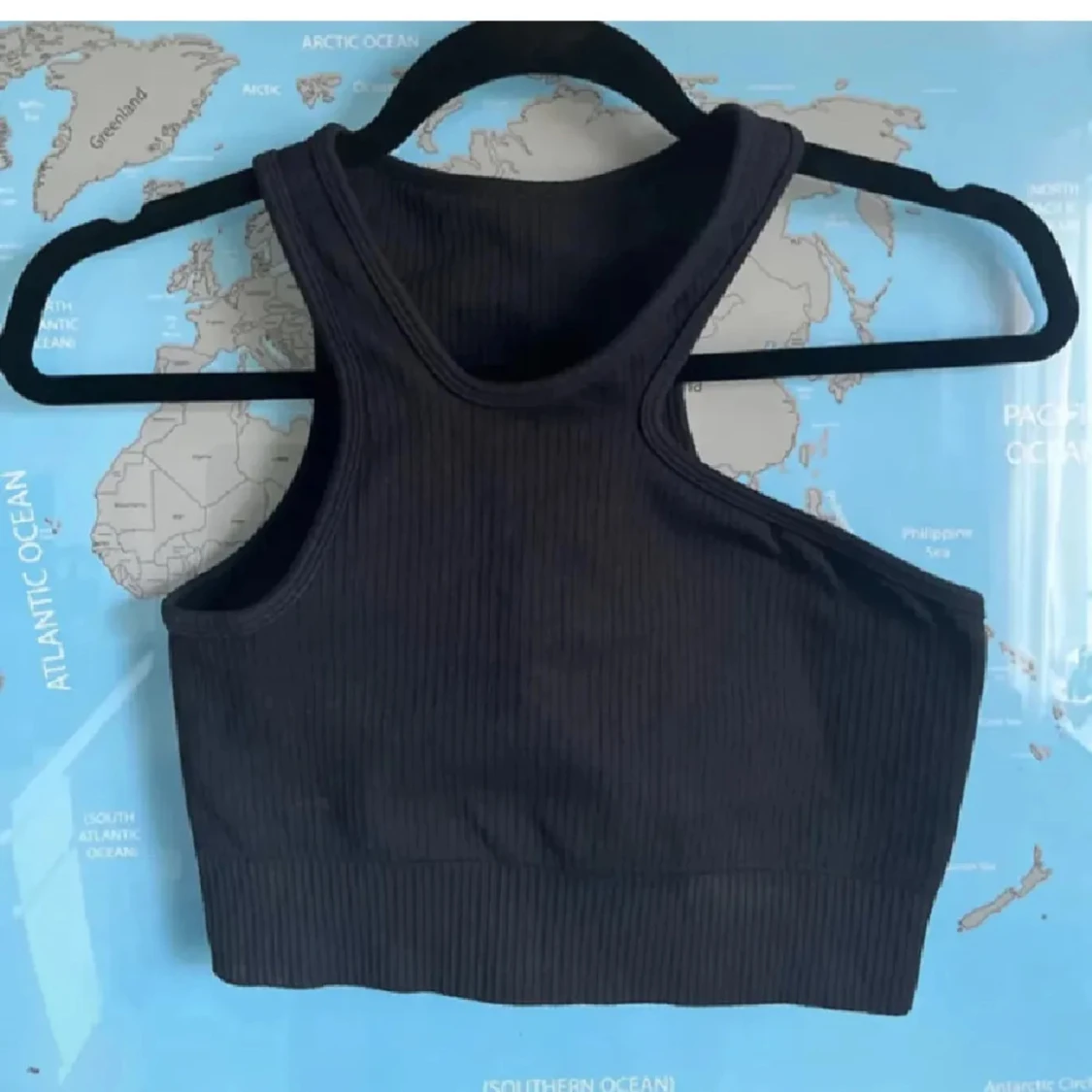 Aim’n ribbed sidecut top