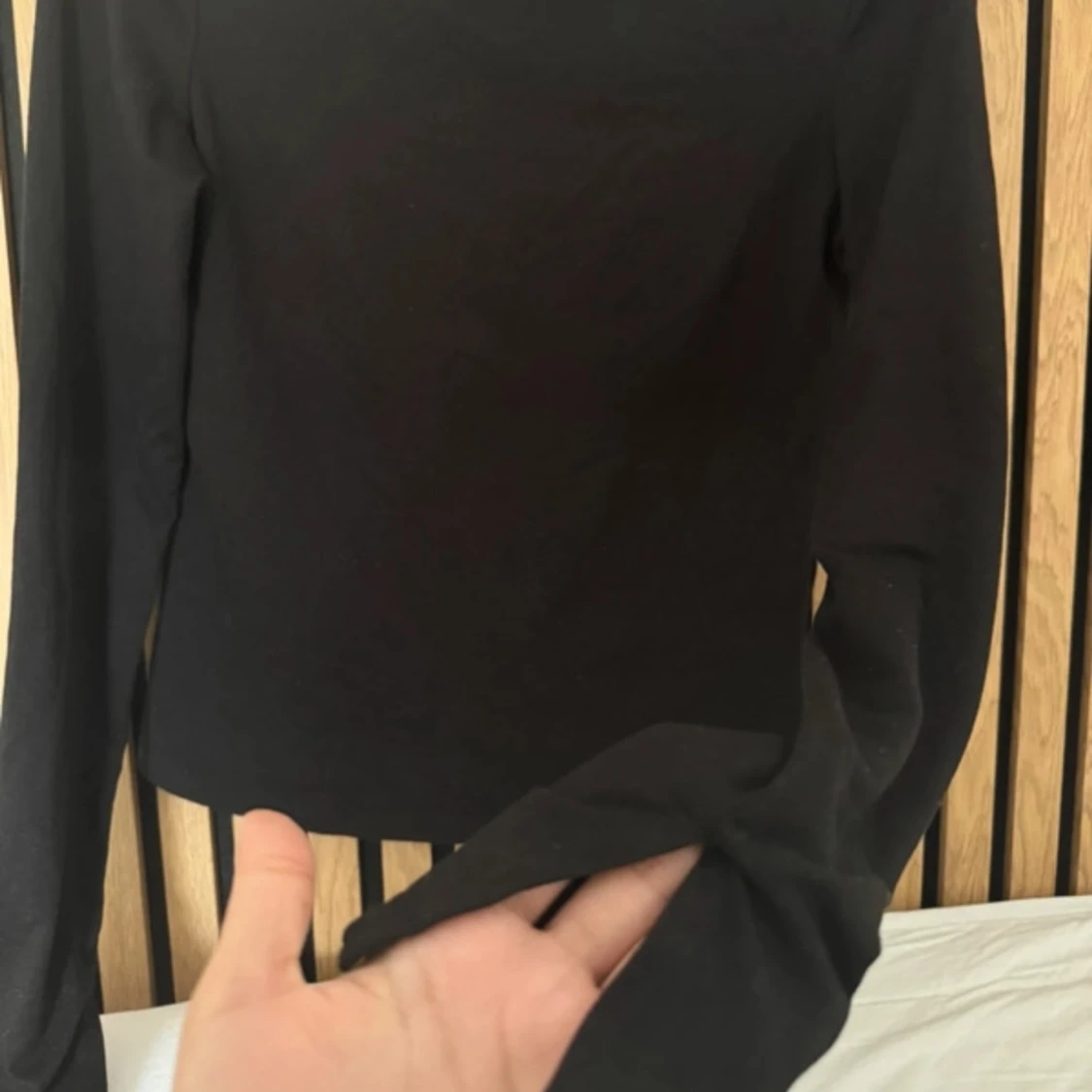 Svart långärmad topp från Bik Bok - 1