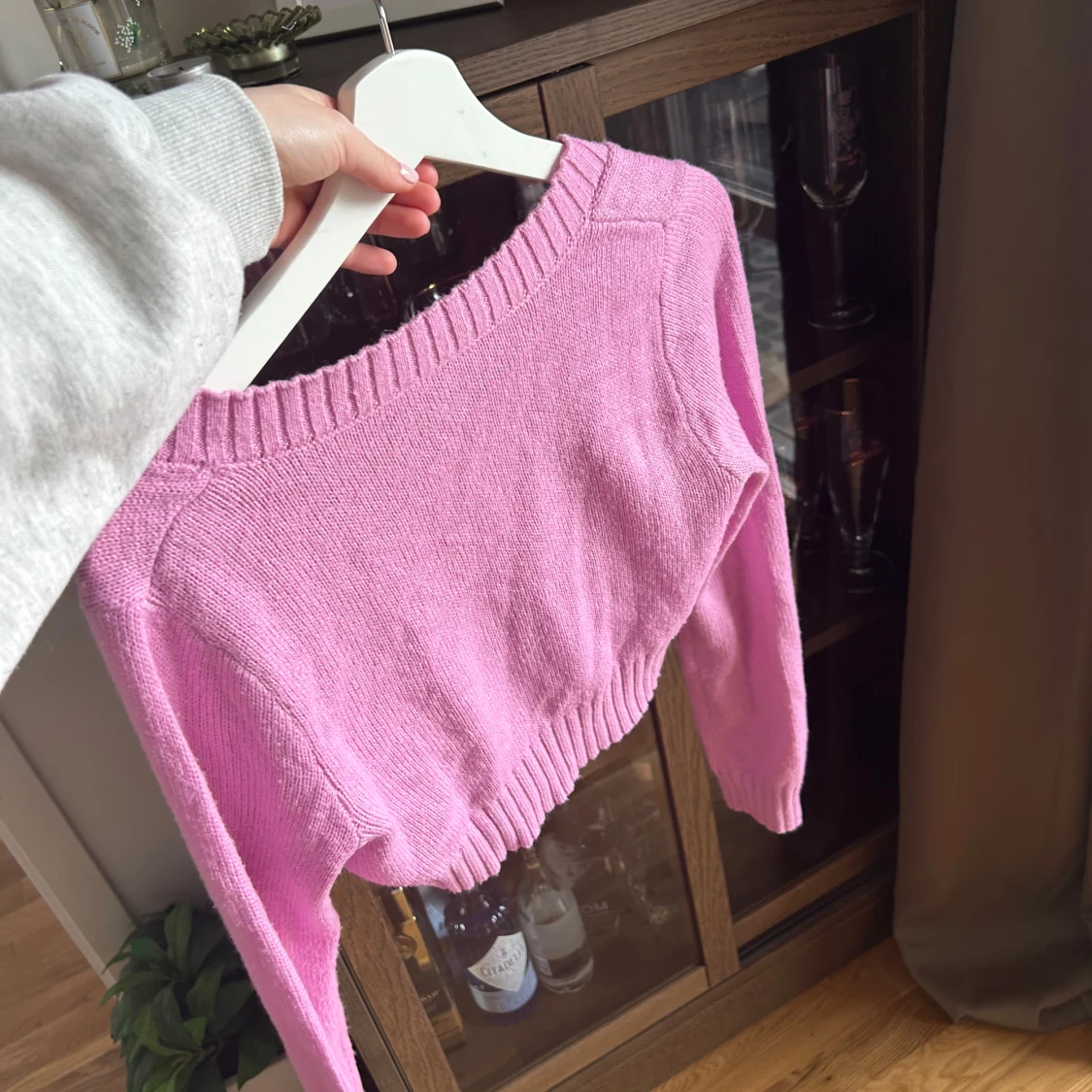 Rosa croppad stickad tröja från H&M - 2