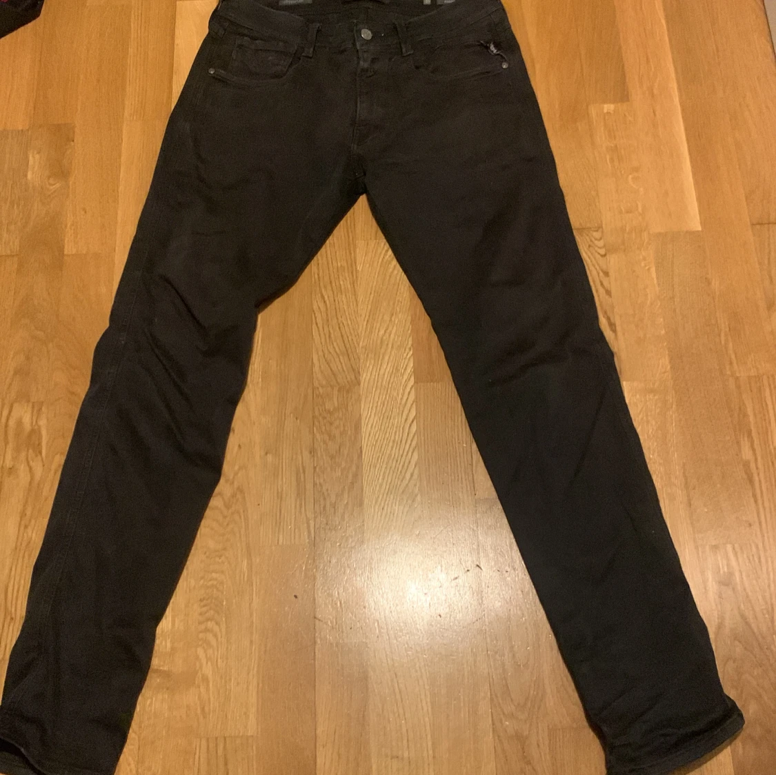 Svarta jeansbyxor från Replay - 2