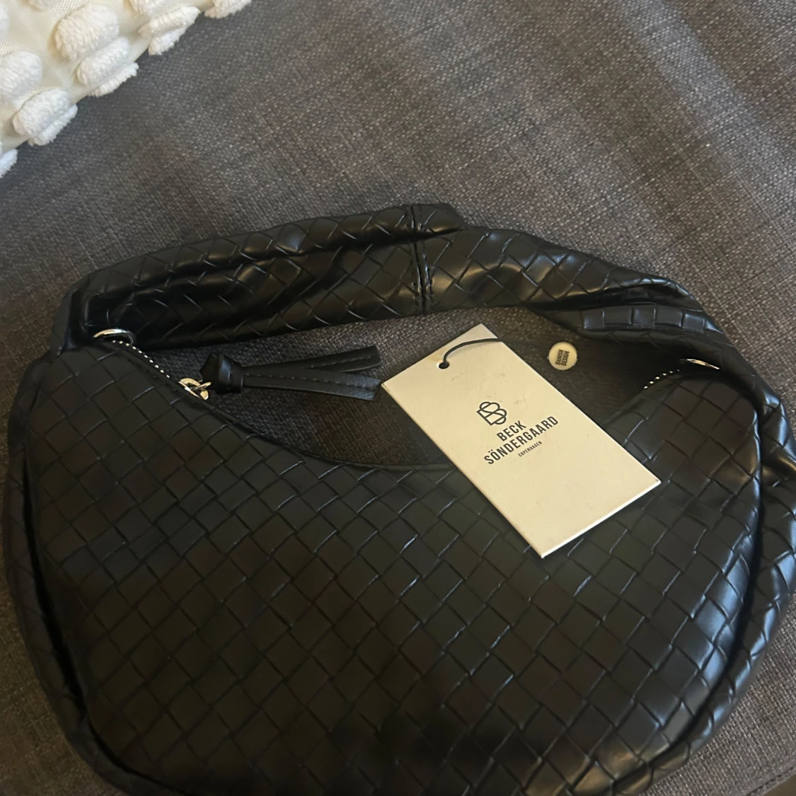 Svart axelväska från beck söndegard 