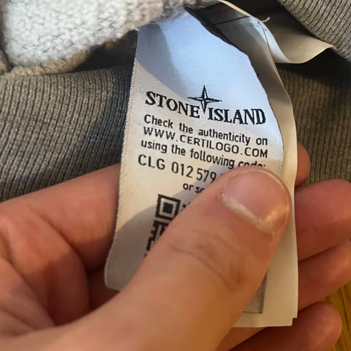 Grå sweatshirt från Stone Island - 3