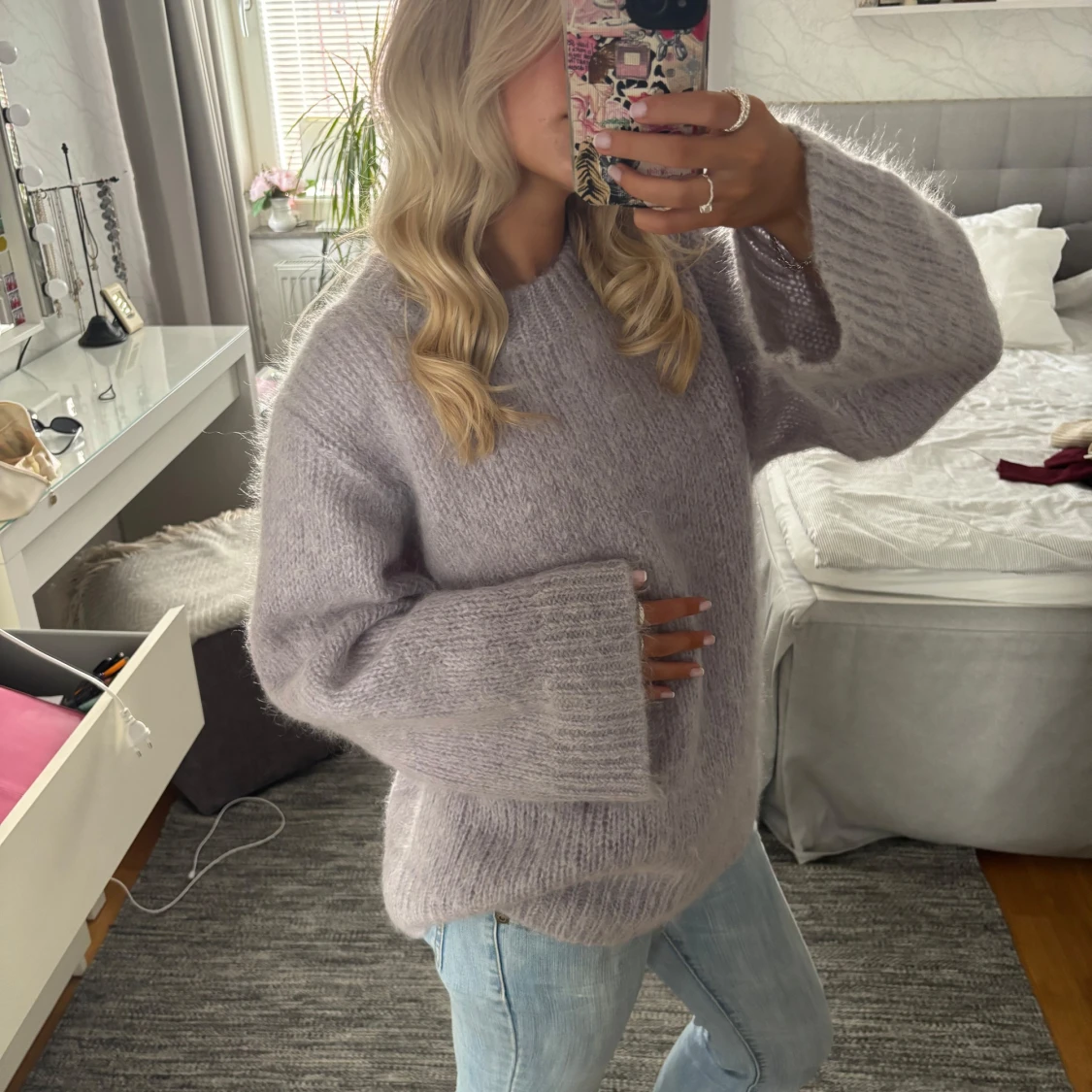 Ljuslila stickad tröja  - 1