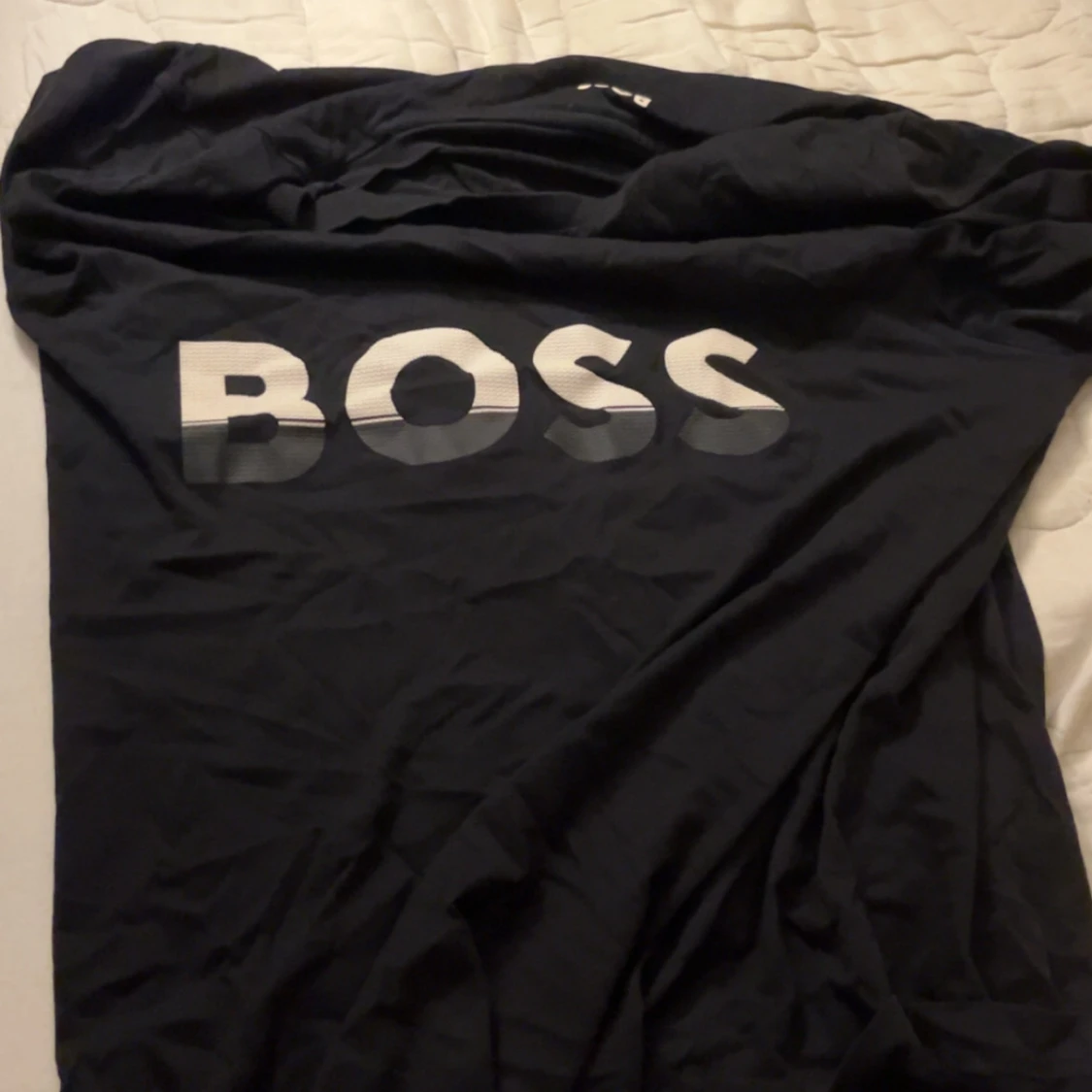 Svart BOSS t-shirt med stor logga