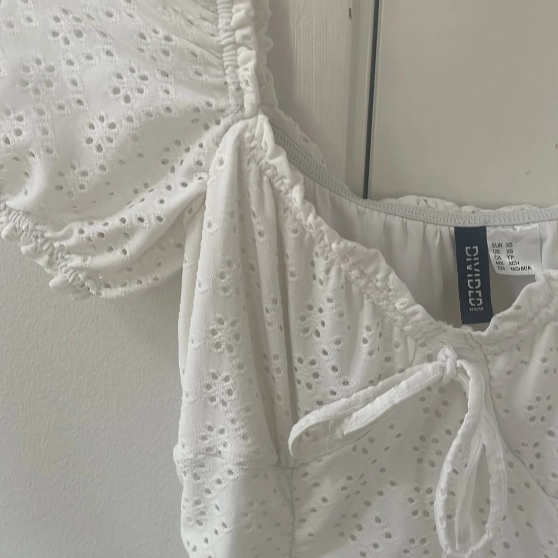 Vit kort klänning från H&M Divided XS - 3