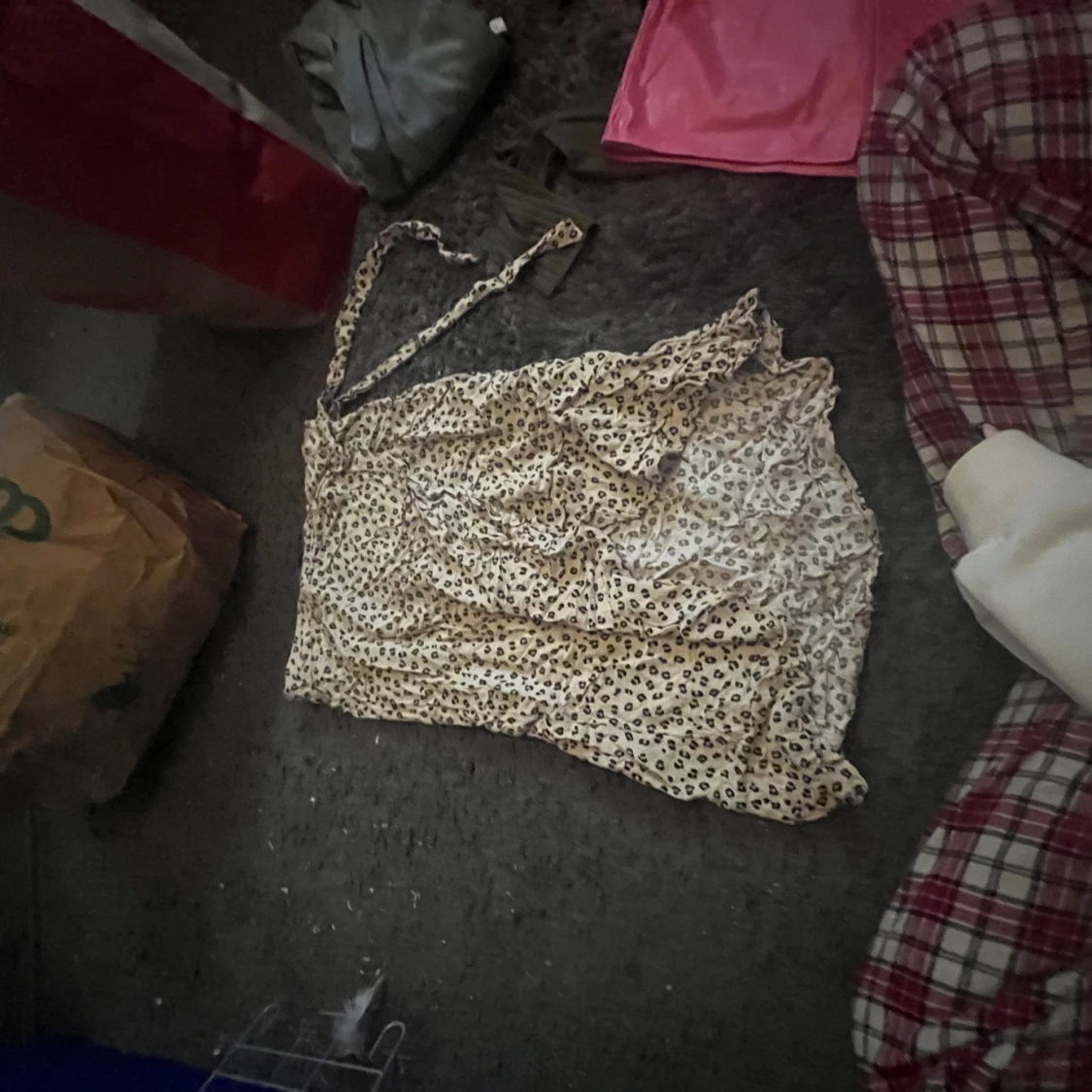 Leopardmönstrad mellan kjol 