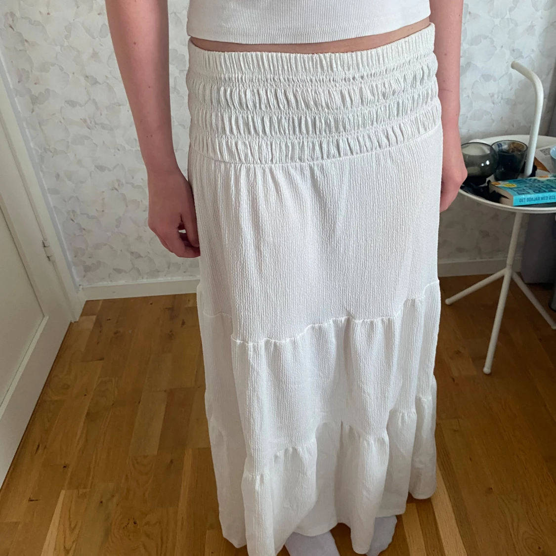 Vit långkjol från Gina Tricot - 1