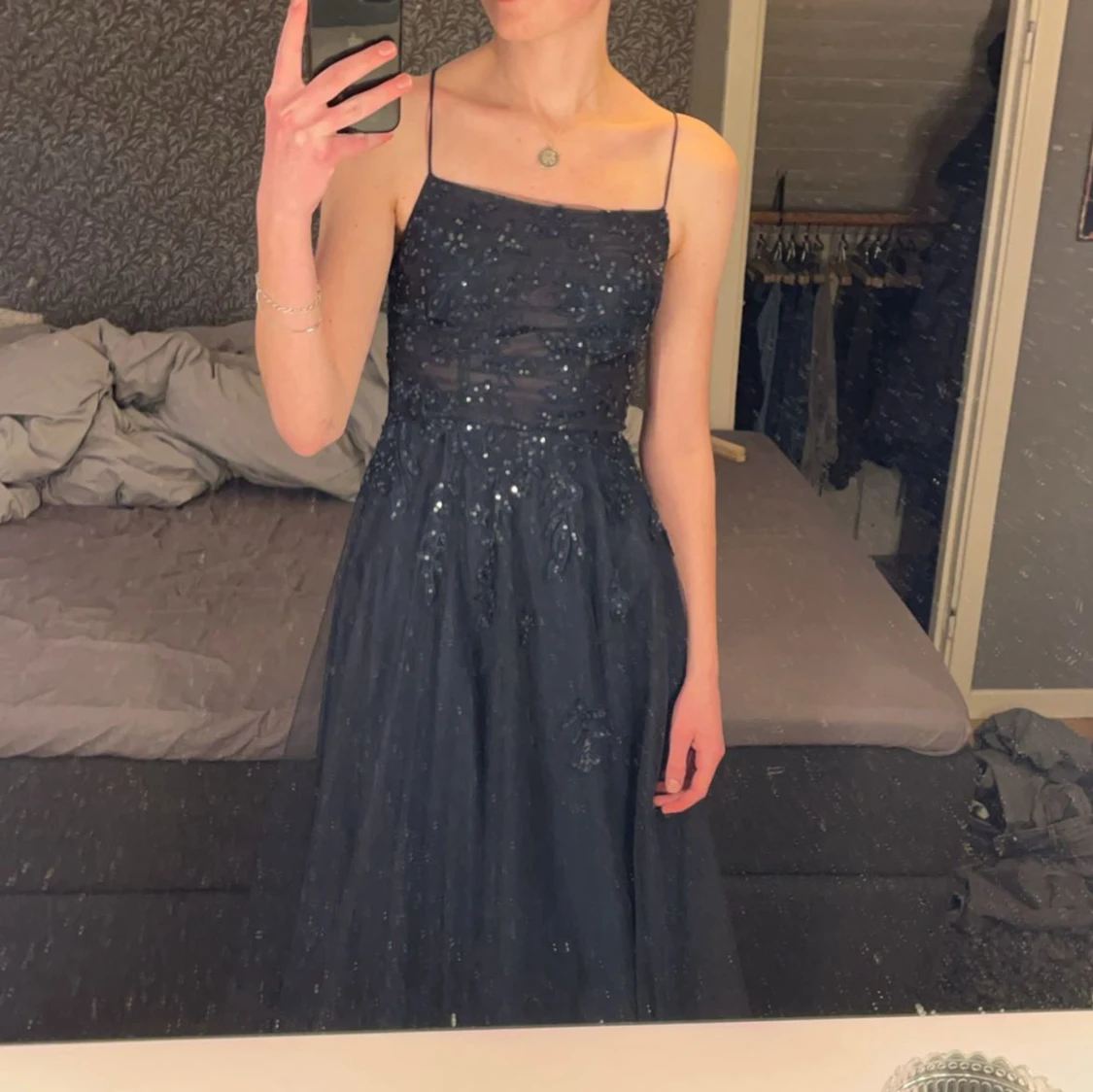 Marinblå balklänning - 1