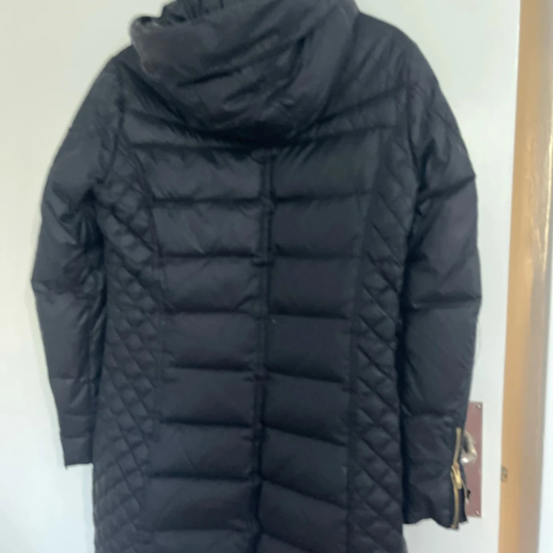 Svart lång dunjacka Rockandblue - 2