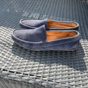 Prada Loafers  - Säljer nu dessa loafers ifrån Prada, skriv för fler bilder/frågor🙌🏼