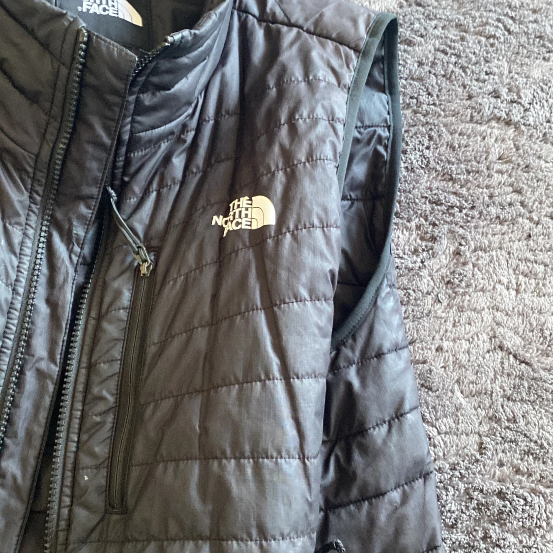 Svart dunväst från The North Face M - 3