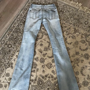 Ljusblå bootcut jeans från G-rise - Helt nya jättefina ljusblåa low waist jeans från G rise