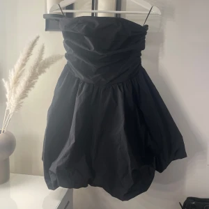 Klänning - Så snygg klänning perfekt till sommaren 