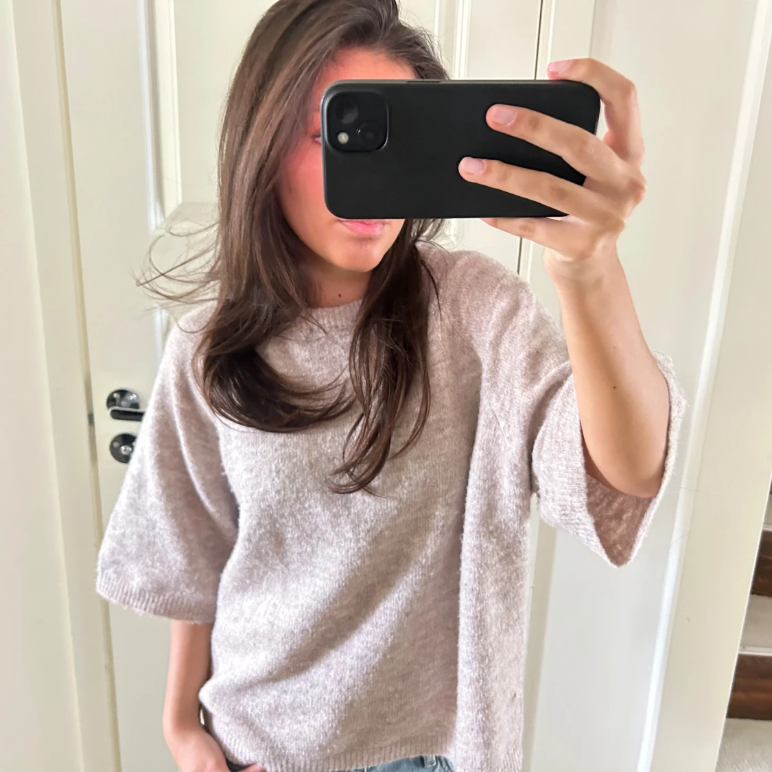 Beige stickad trekvartsarmar