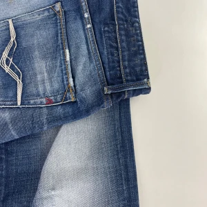 Replay Jennon Jeans - Storlek 31/34, mycket bra skick, 2500 nypris 