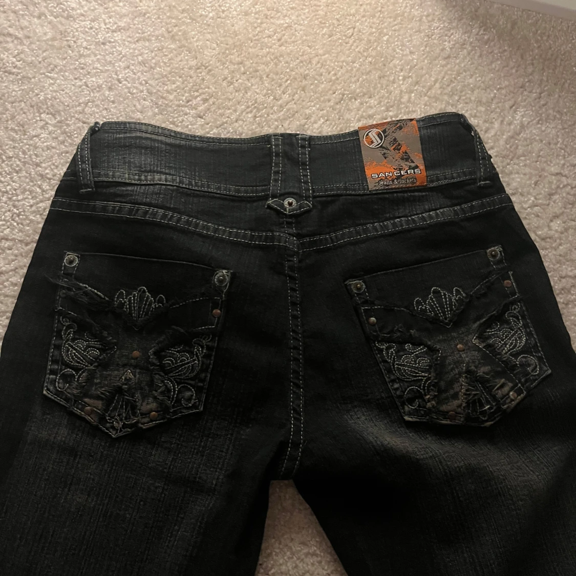 Svarta bootcut jeans - 1