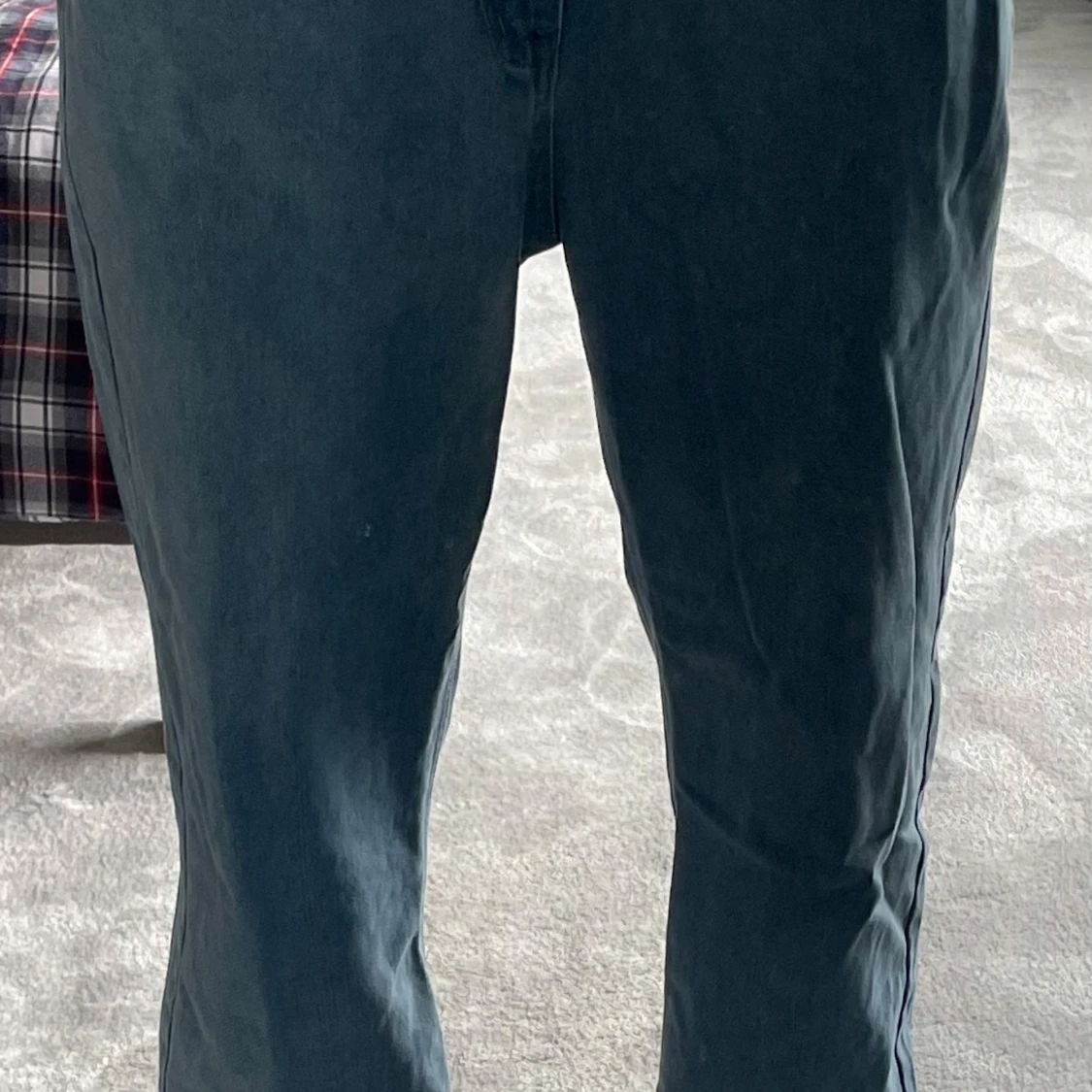 Blå raka jeans i bomull och polyester