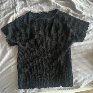 Svart ribbad topp  - Från lager 157
