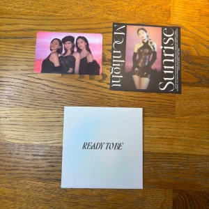 Twice pob set - Pre order benefit photocard och postcard i kuvert Från Twice Ready To Be Digipack album!