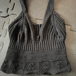 Stickat linne  - Säljer detta stickade linne eftersom den är för liten för mig. Köpt i Grekland 