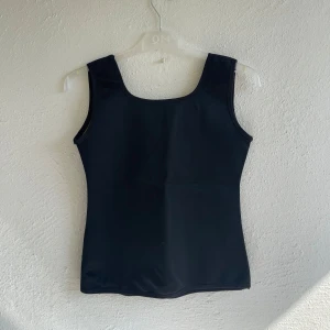 Träningstopp - Träningsstopp med neonfärgad insida. ⚡️