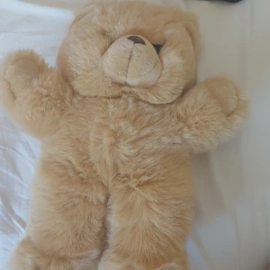 Nalle gosedjur - Söt nalle som inte kommer till användning!