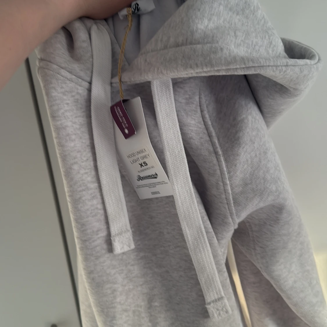 Ljusgrå hoodie från Russemerch