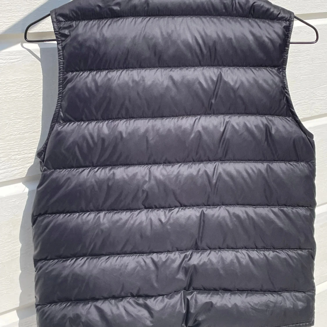 Svart dunväst från Moncler - 1