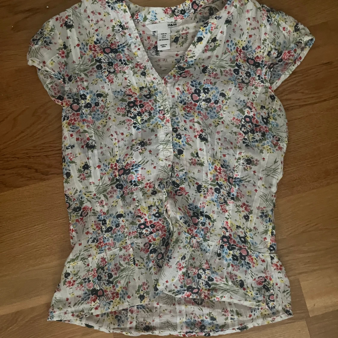 Jättefin blommig blus