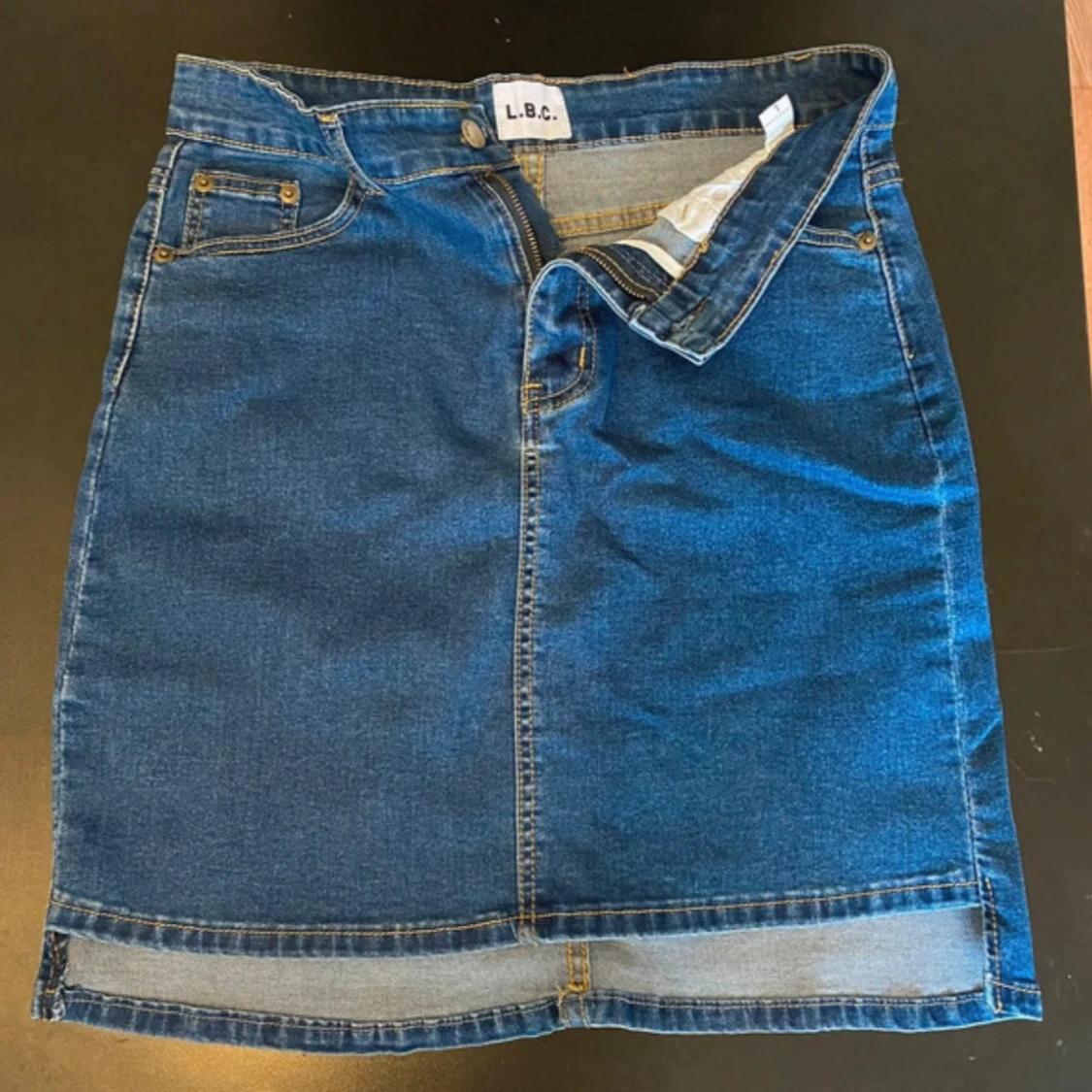 Blå jeanskjol från L.B.C. - 1