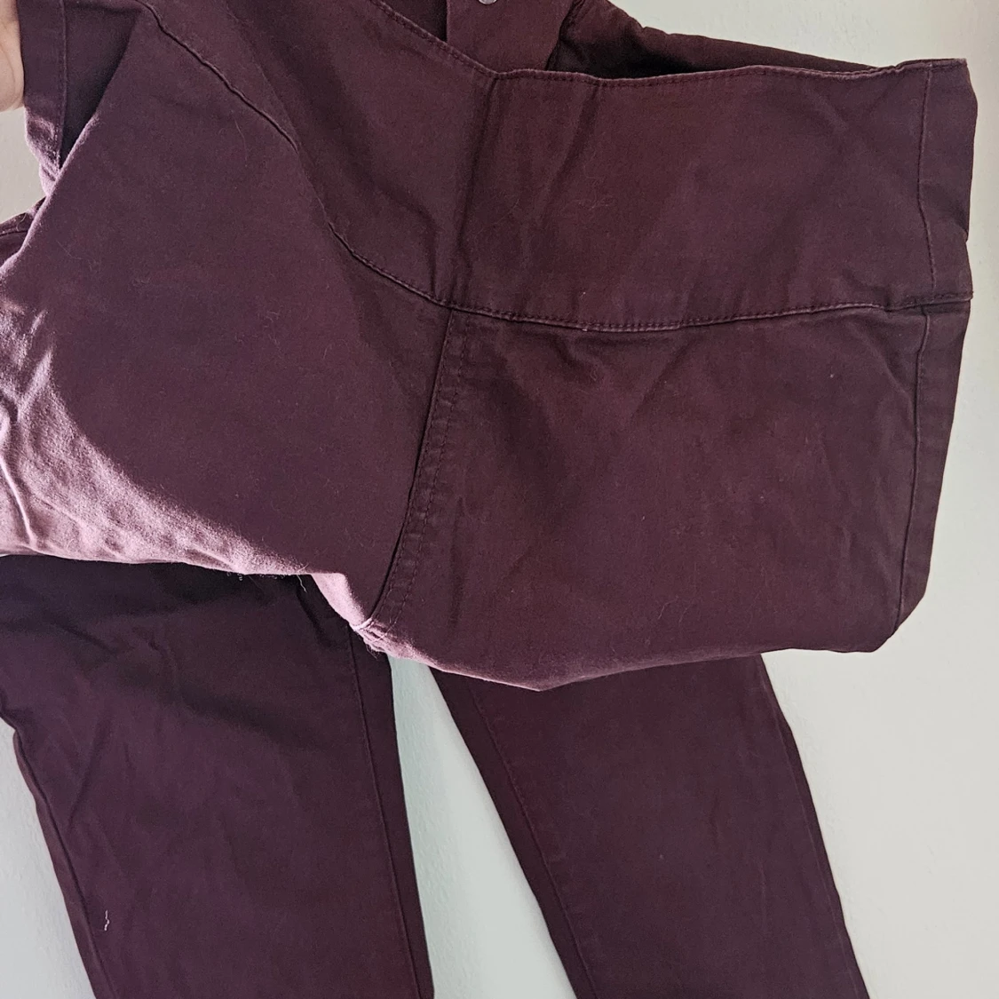 Vinröda cargopants från Esmara - 1