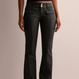 SÖKER - Jag letar efter dessa byxor i storlek 32/xxs, jag betalar max 55 euro