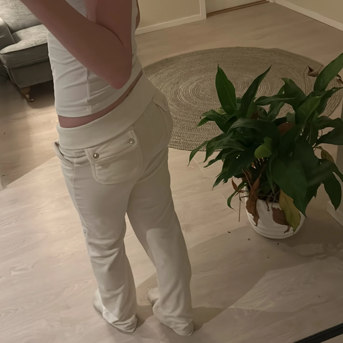 Vita mjukisbyxor från Juicy Couture - 1