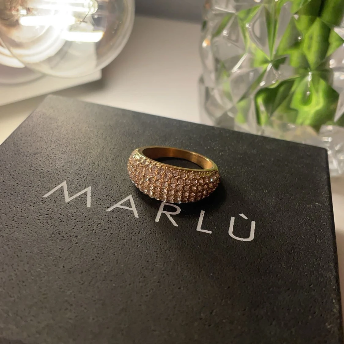 Guldfärgad ring från Marlù - 1