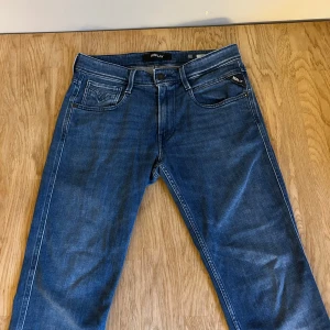 Replay jeans - Nästan helt nya replay jeans. Finns inga defekter.  Strl W31 L32