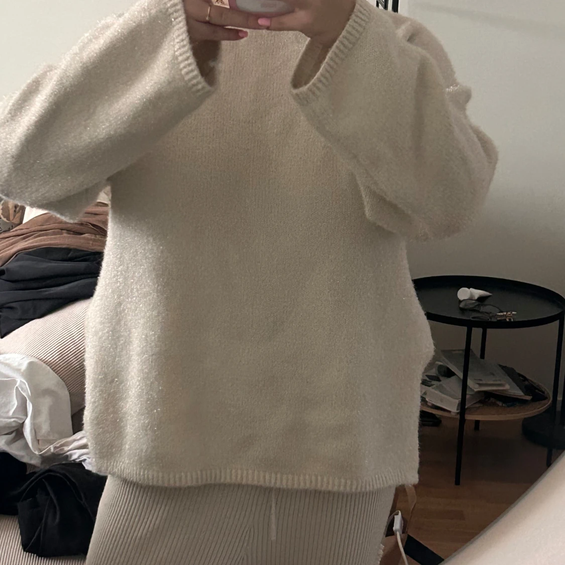 Beige stickad tröja från H&M - 1