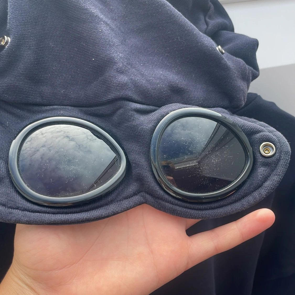 Svart C.P. Company hoodiejacka med goggles - 1