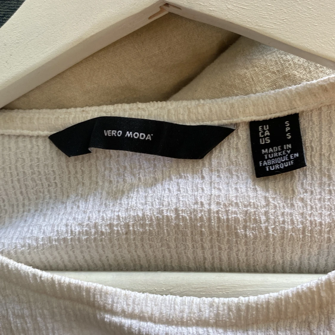 Vit långärmad topp från Vero Moda - 3