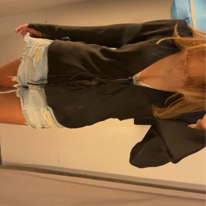 Fest topp - Snygg svart topp från zara🖤