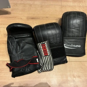 Boxningshandskar - 3 st Boxningshandskar 
