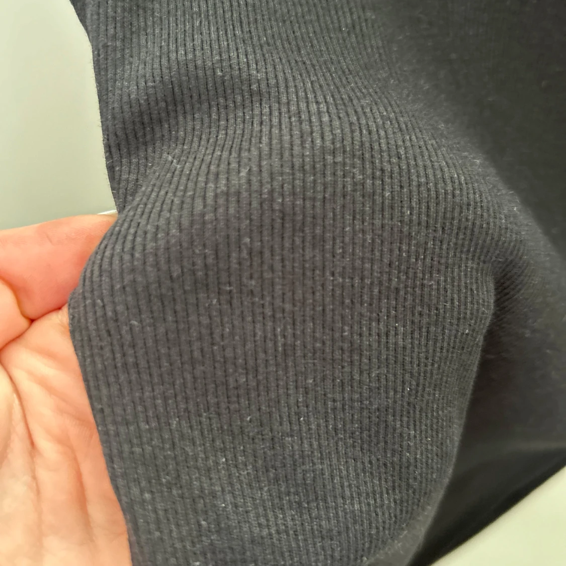 Svart ribbad kortklänning H&M Divided - 2