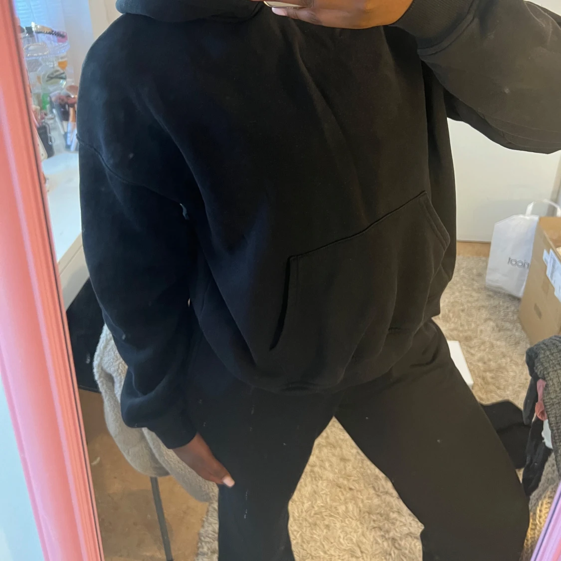 Svart oversized hoodie med matchande byxor  - 1