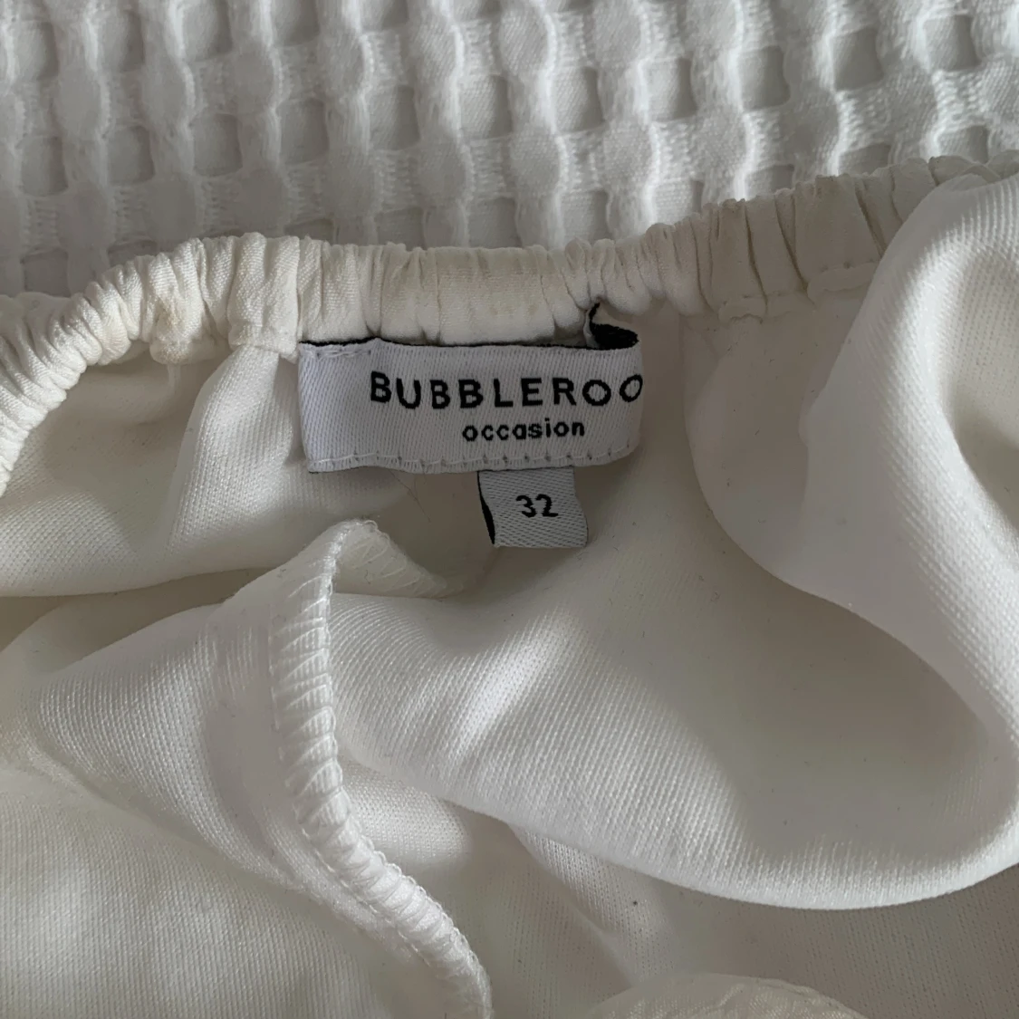 Vit kort klänning från Bubbleroom - 2