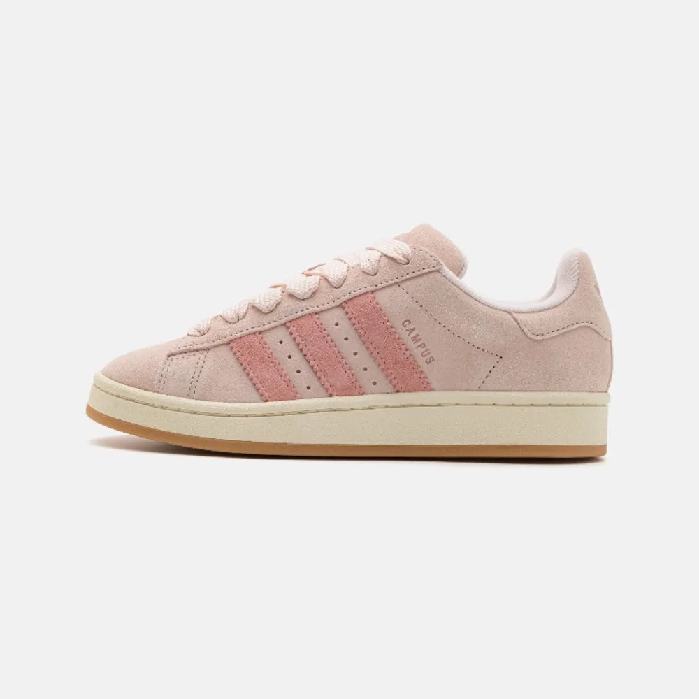 SĂKER dessa adidas campus! Nypris: 1345 pĂ„ Zalando, kan tĂ€nka mig betala MAX 1050 men helst mindre! MĂ„ste vara bra skick!! đ„°đ„°đ„° mellan storlek 38, 38 1/2 elr 38 1/3 âŁïžmen 39 gĂ„r nog ocksĂ„ bra âŁïž. KengĂ€t.