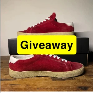 Saint Laurent - Grattis @Melkersamor till vinsten!🥳 Jag kontaktar dig privat med mer info😊