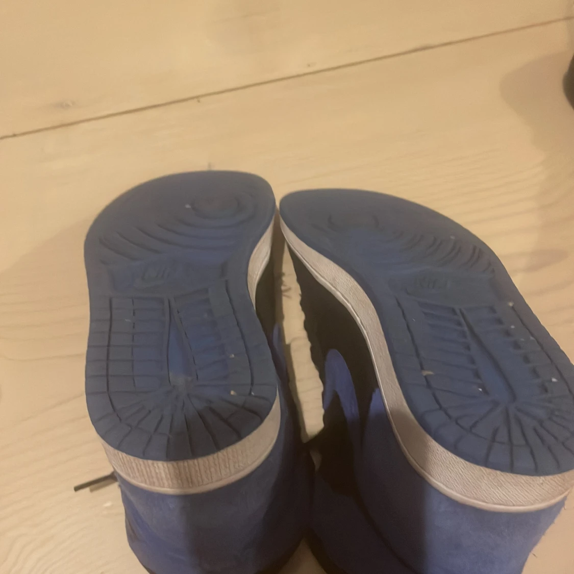 Nike Air sneakers i svart och blått - 3